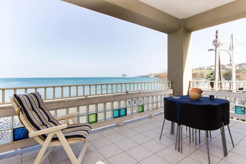 La Casa Sul Mare Villa Agnone Bagni Bagian luar foto