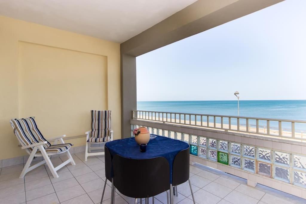 La Casa Sul Mare Villa Agnone Bagni Bagian luar foto
